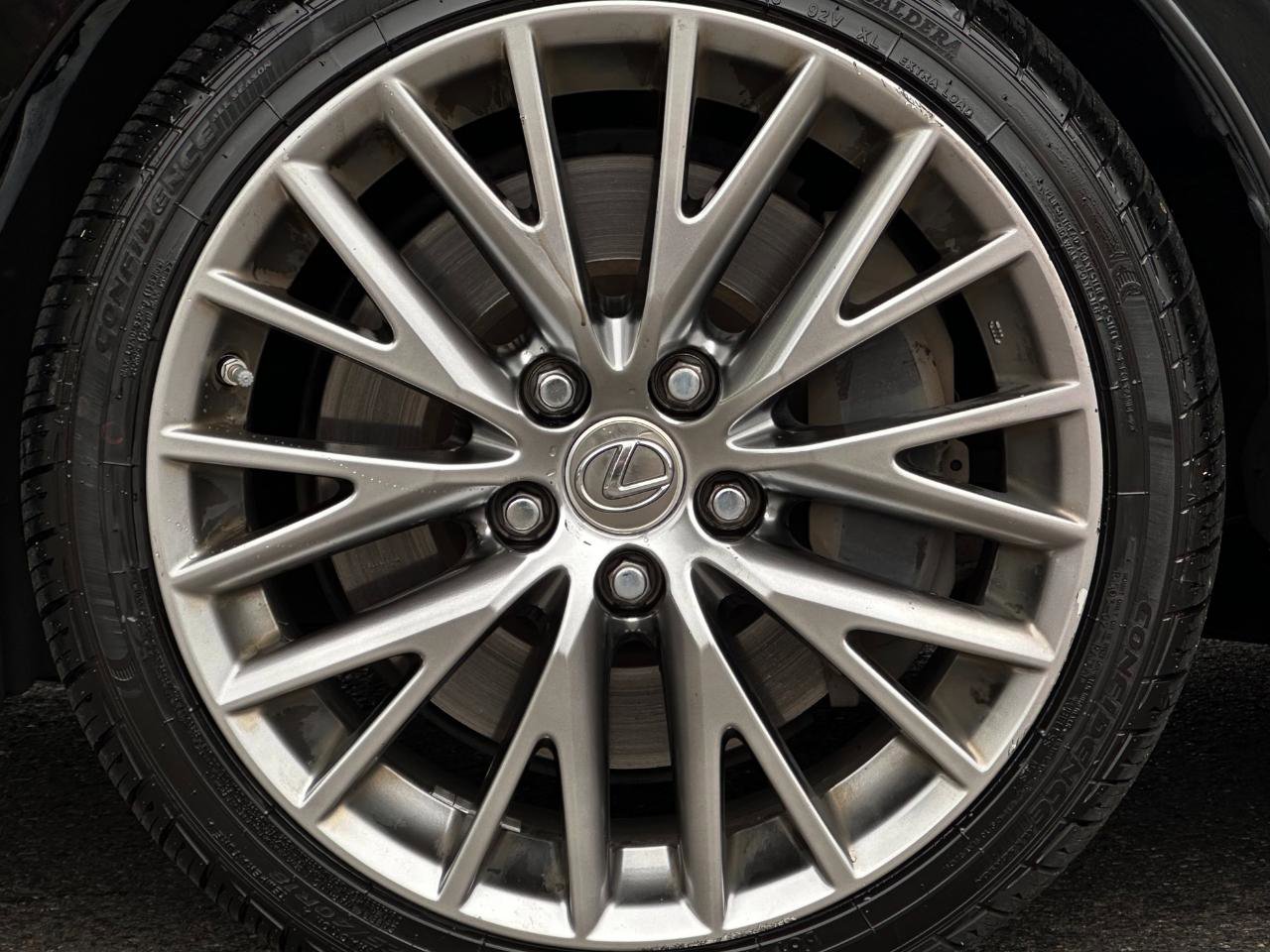 Used 2017 Lexus IS 200t RWD image 8