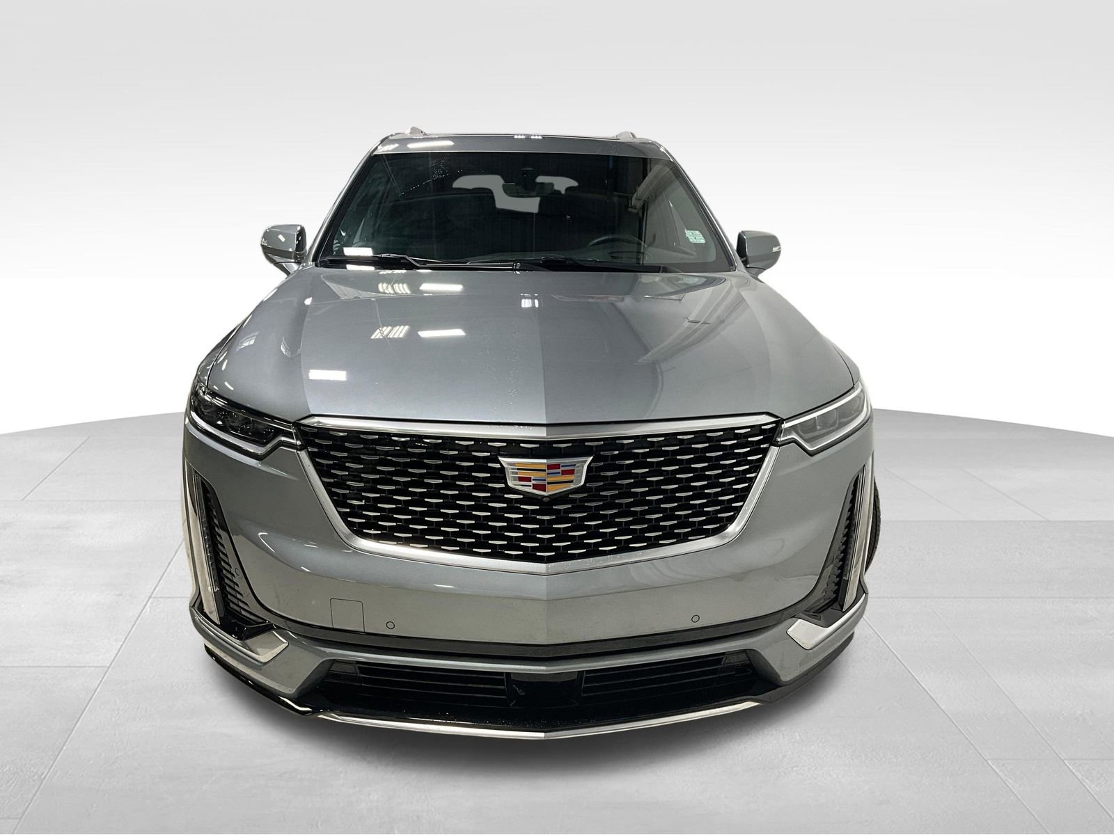 Used 2025 Cadillac XT6 Premium Luxury w/ Platinum Package AWD/4WD image 2