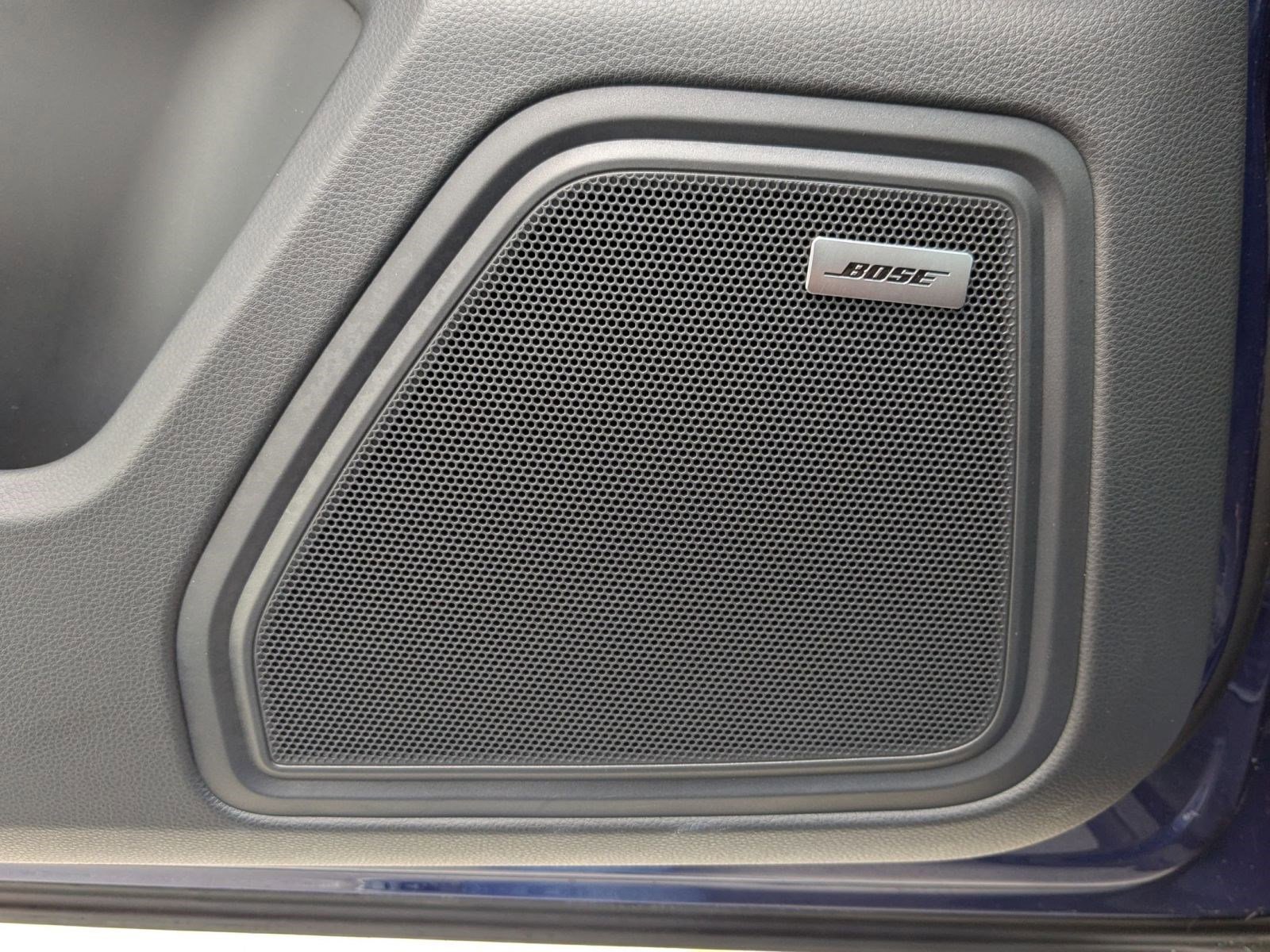 Certified 2025 Porsche Macan image 14