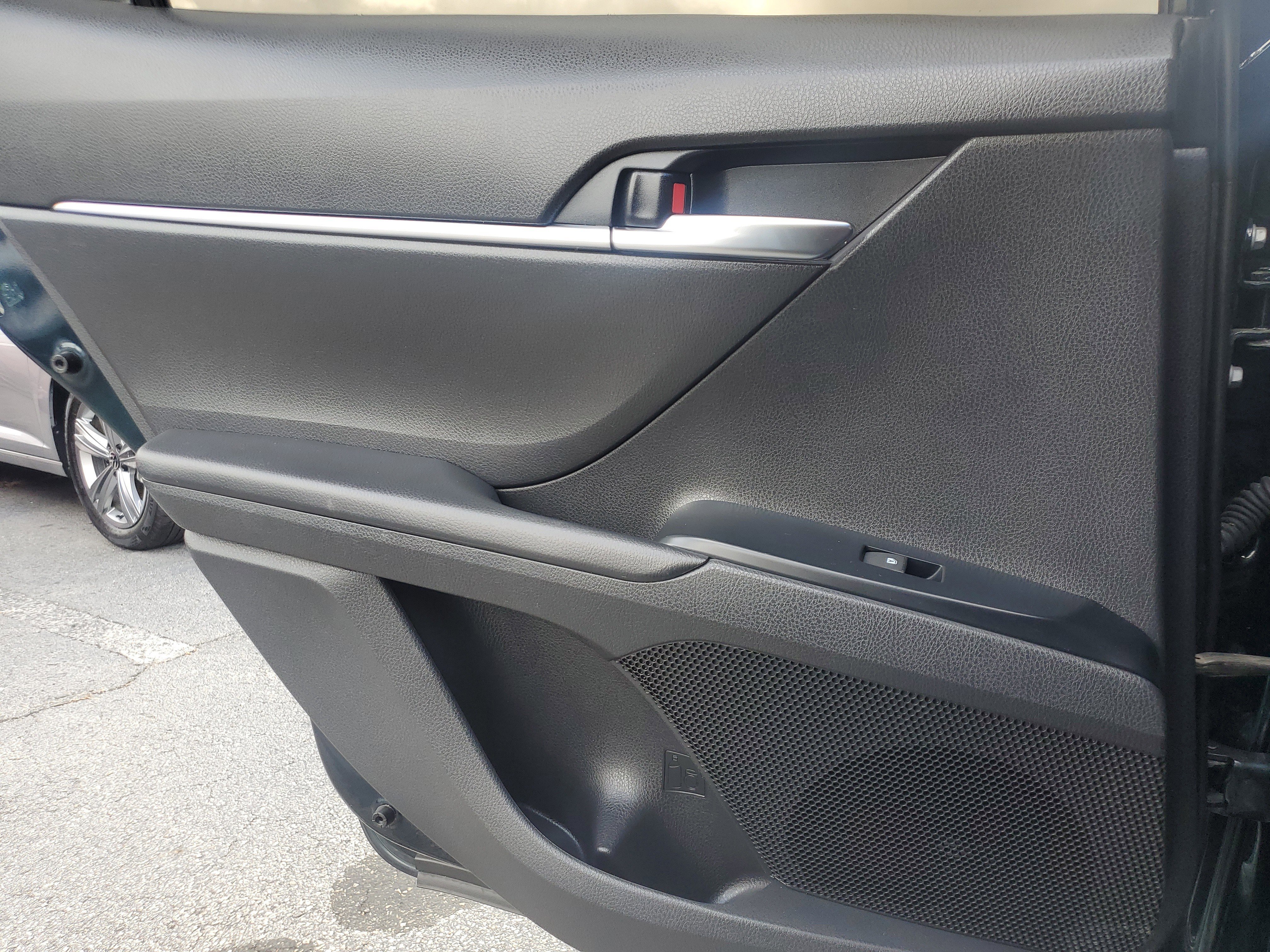 Used 2023 Volvo XC60 B6 Ultimate image 13