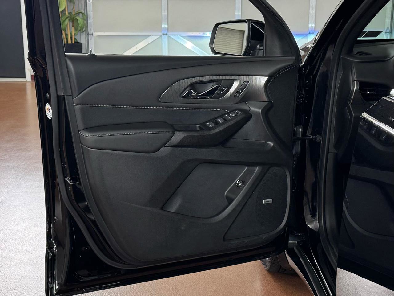 Used 2023 Chevrolet Traverse Premier w/ LPO, Floor Liner Package AWD/4WD image 15