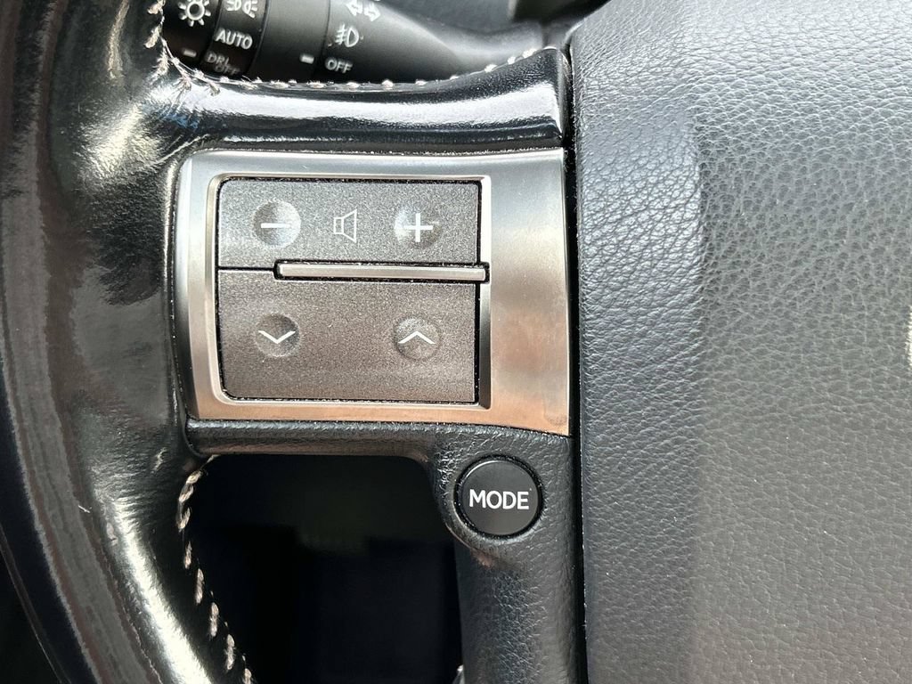 Used 2018 Lexus GX 460 Premium w/ Premium Package AWD/4WD image 30
