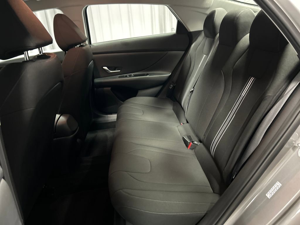 Used 2023 Hyundai Elantra SEL w/ Cargo Package image 21