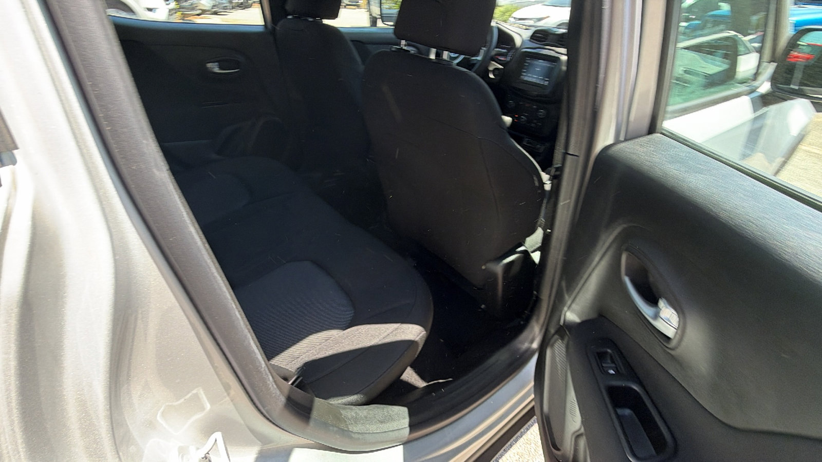 Used 2020 Jeep Renegade Sport w/ UConnect 7.0 Group image 21