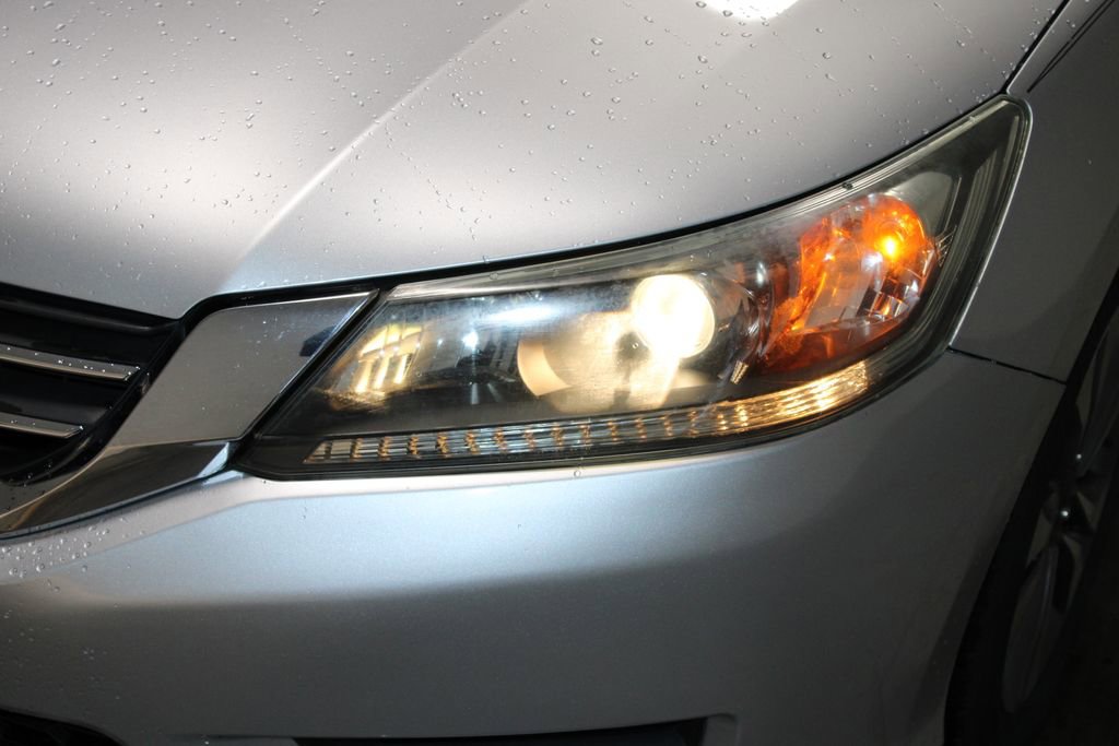 Used 2013 Honda Accord LX image 48