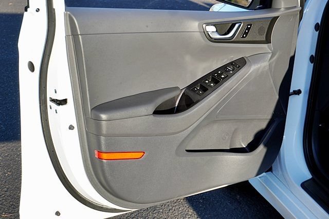 Used 2019 Hyundai Ioniq Limited w/ Ultimate Package 02 FWD image 38