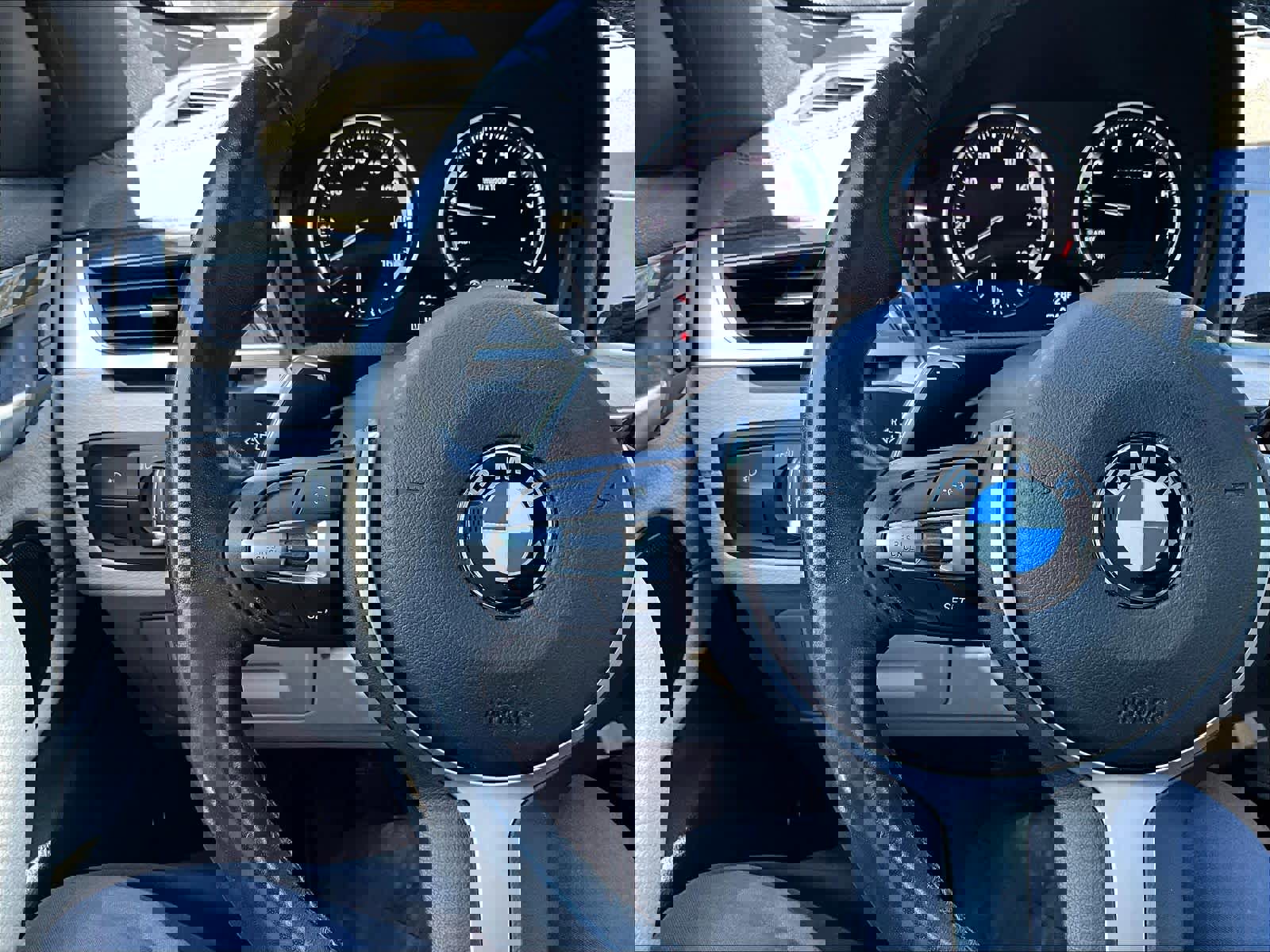 Used 2018 BMW X2 sDrive28i w/ M SportX Package image 20