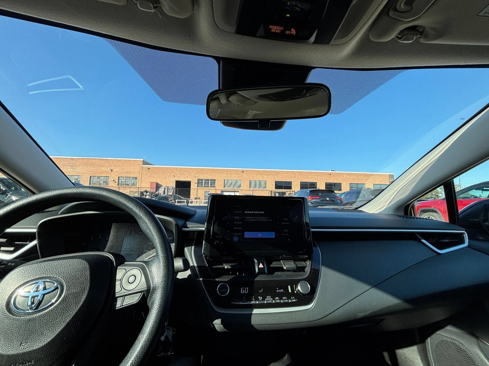 Used 2025 Toyota Corolla LE FWD image 30