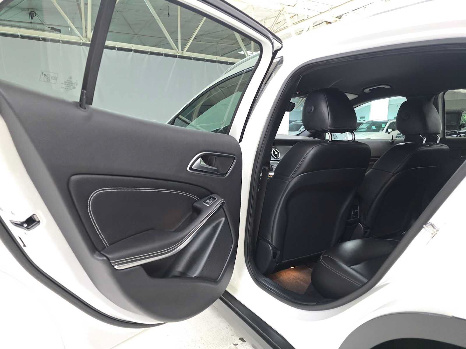 Used 2019 Mercedes-Benz GLA 250 4MATIC image 15