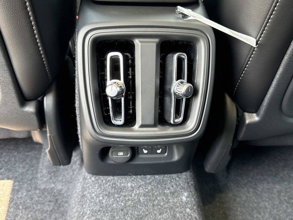 Used 2026 Volvo XC40 B5 Plus w/ Protection Package Premier image 16