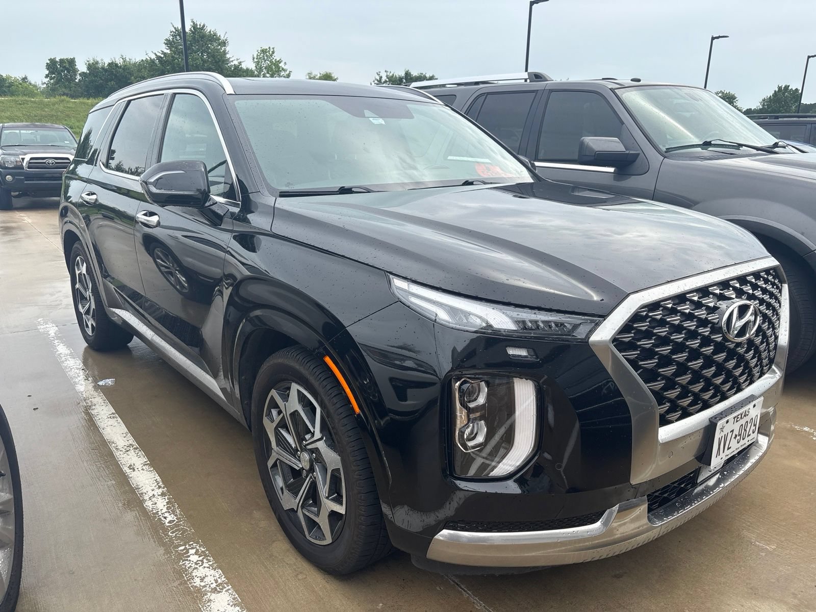 Used 2022 Hyundai Palisade Calligraphy FWD image 3