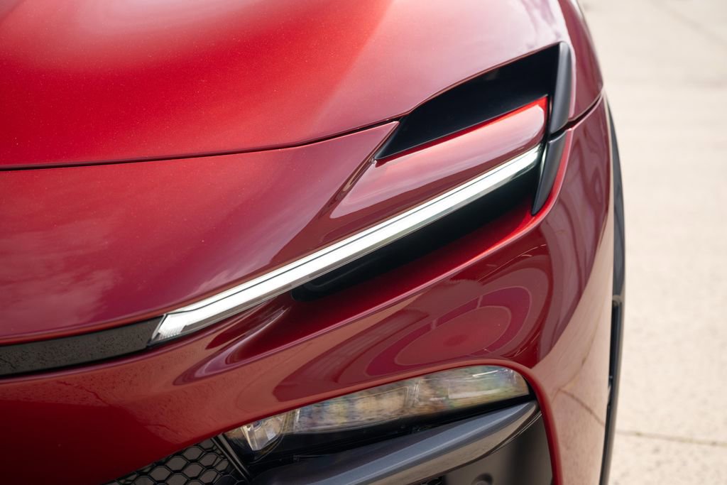 Used 2025 Ferrari Purosangue AWD/4WD image 16