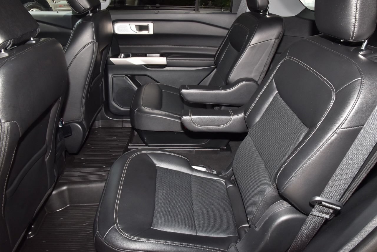 Certified 2024 Ford Explorer Limited w/ Limited Technology Package AWD/4WD image 14