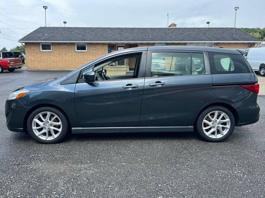 Used 2012 MAZDA MAZDA5 Touring w/ Moonroof & Audio Pkg FWD image 10
