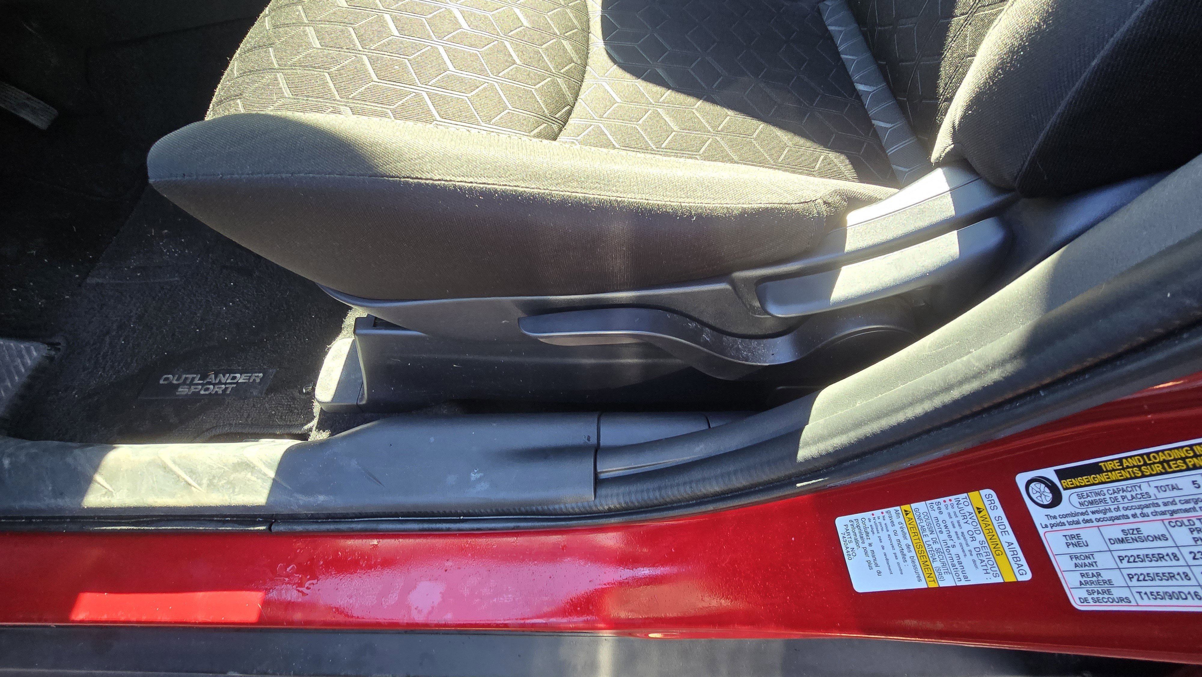 Used 2025 Mitsubishi Outlander Sport ES image 16