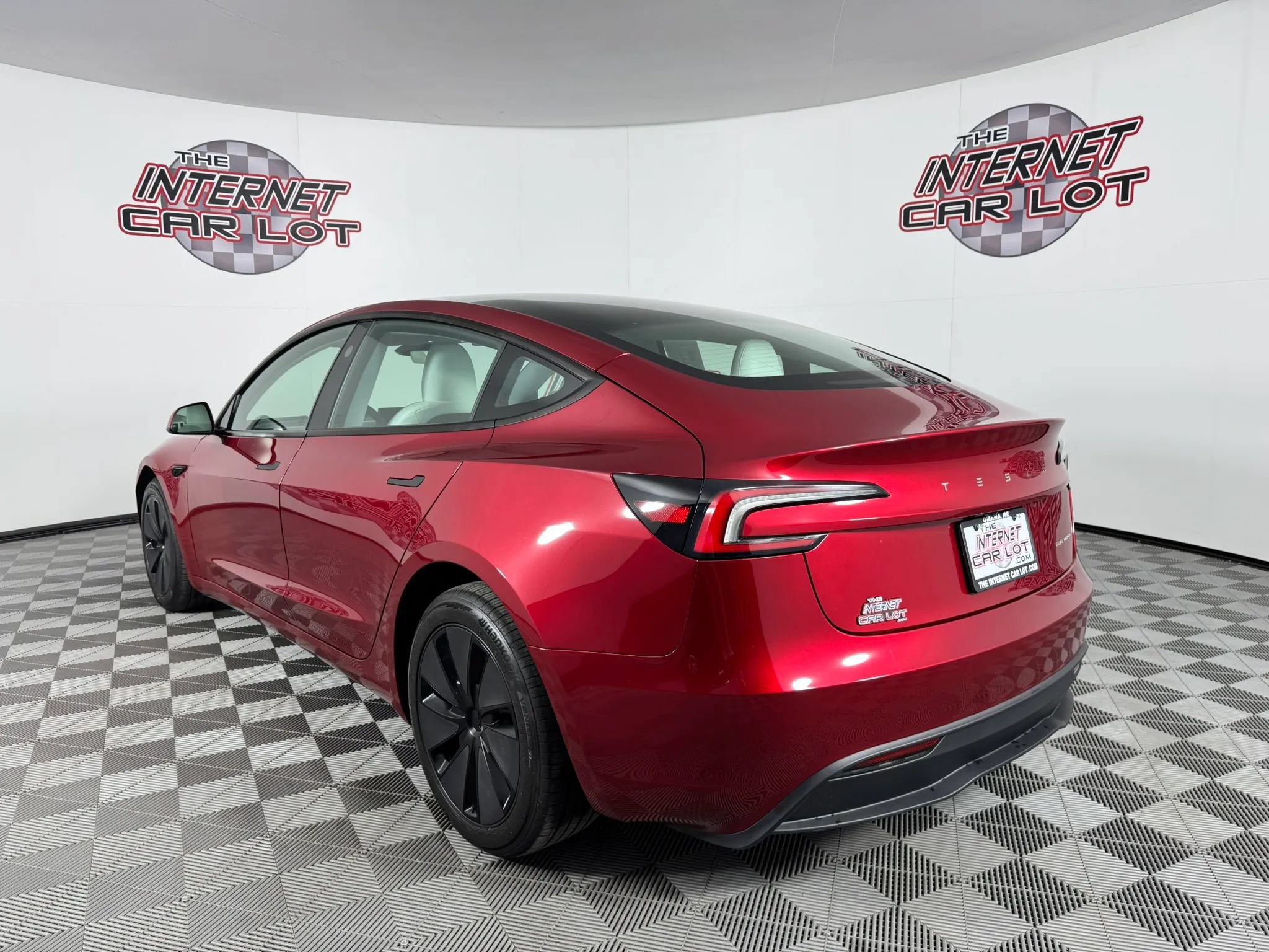 Used 2025 Tesla Model 3 Long Range AWD/4WD image 5