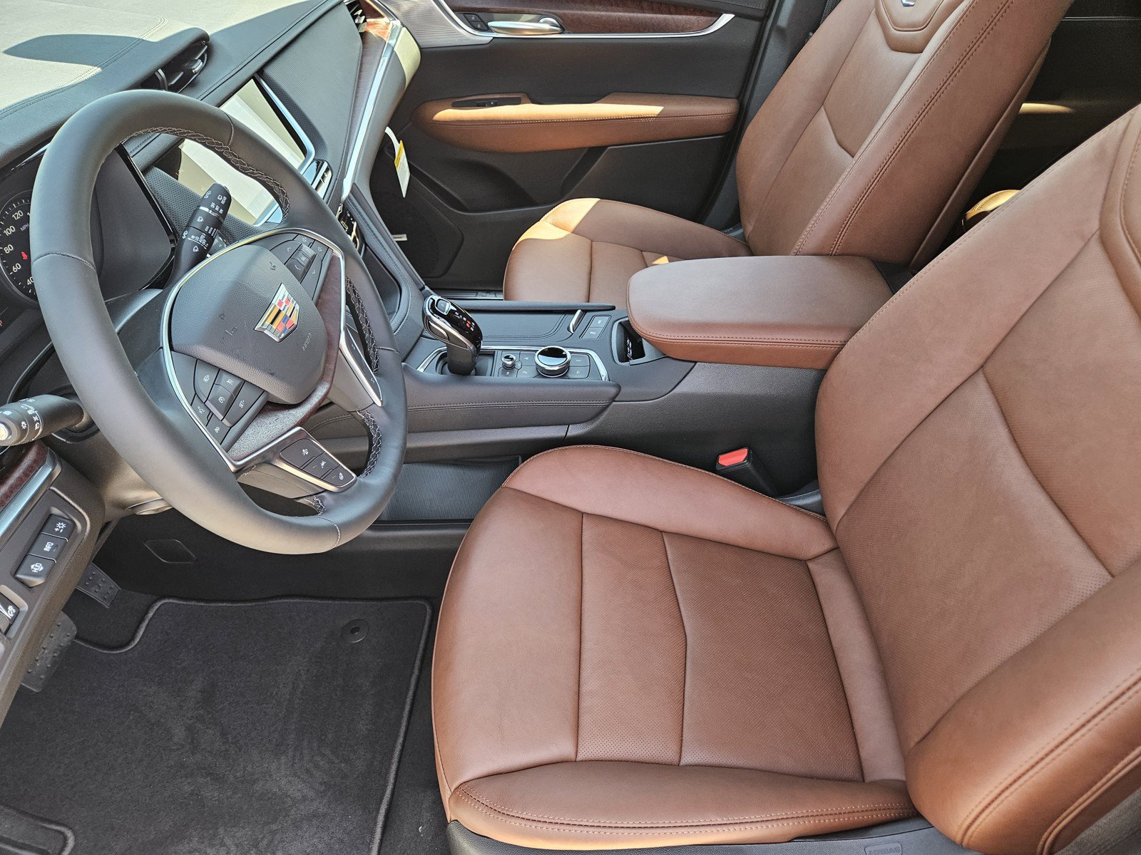 New 2026 Cadillac XT5 Premium Luxury w/ Driver Assist Package FWD image 9