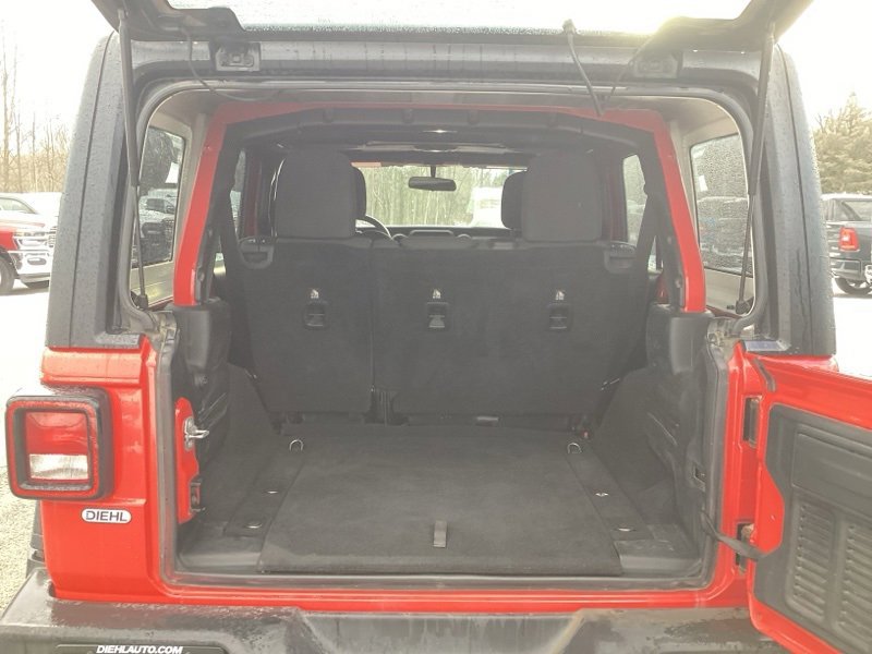 Used 2018 Jeep Wrangler Unlimited Sport image 12