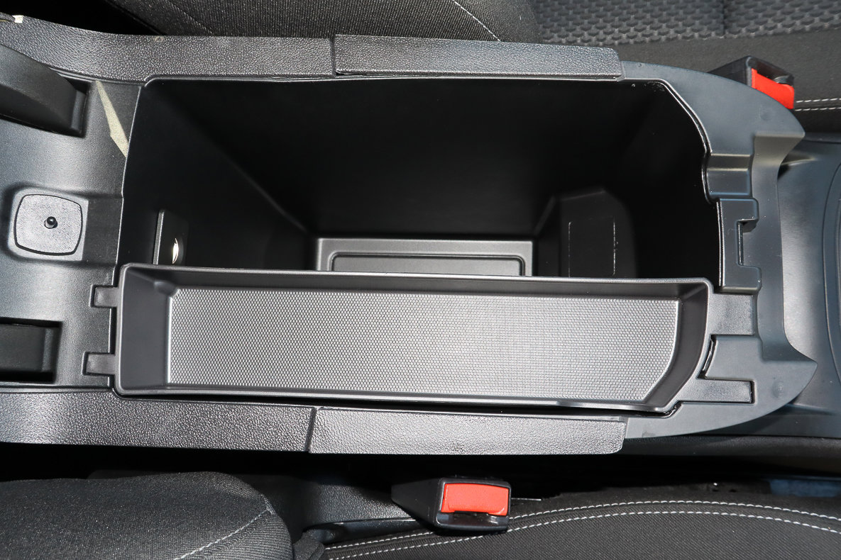 Used 2024 GMC Terrain SLE image 26