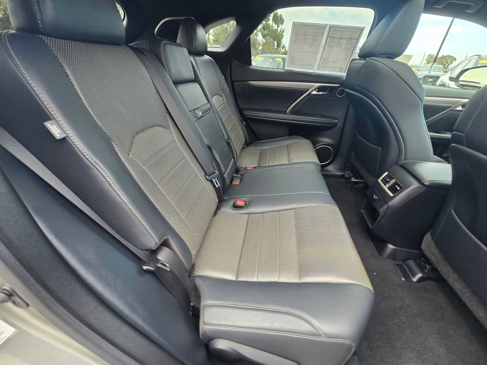 Used 2017 Lexus RX 450h F Sport image 14