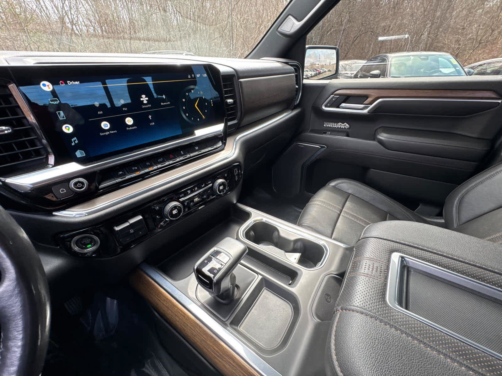 Used 2022 Chevrolet Silverado 1500 High Country AWD/4WD image 23