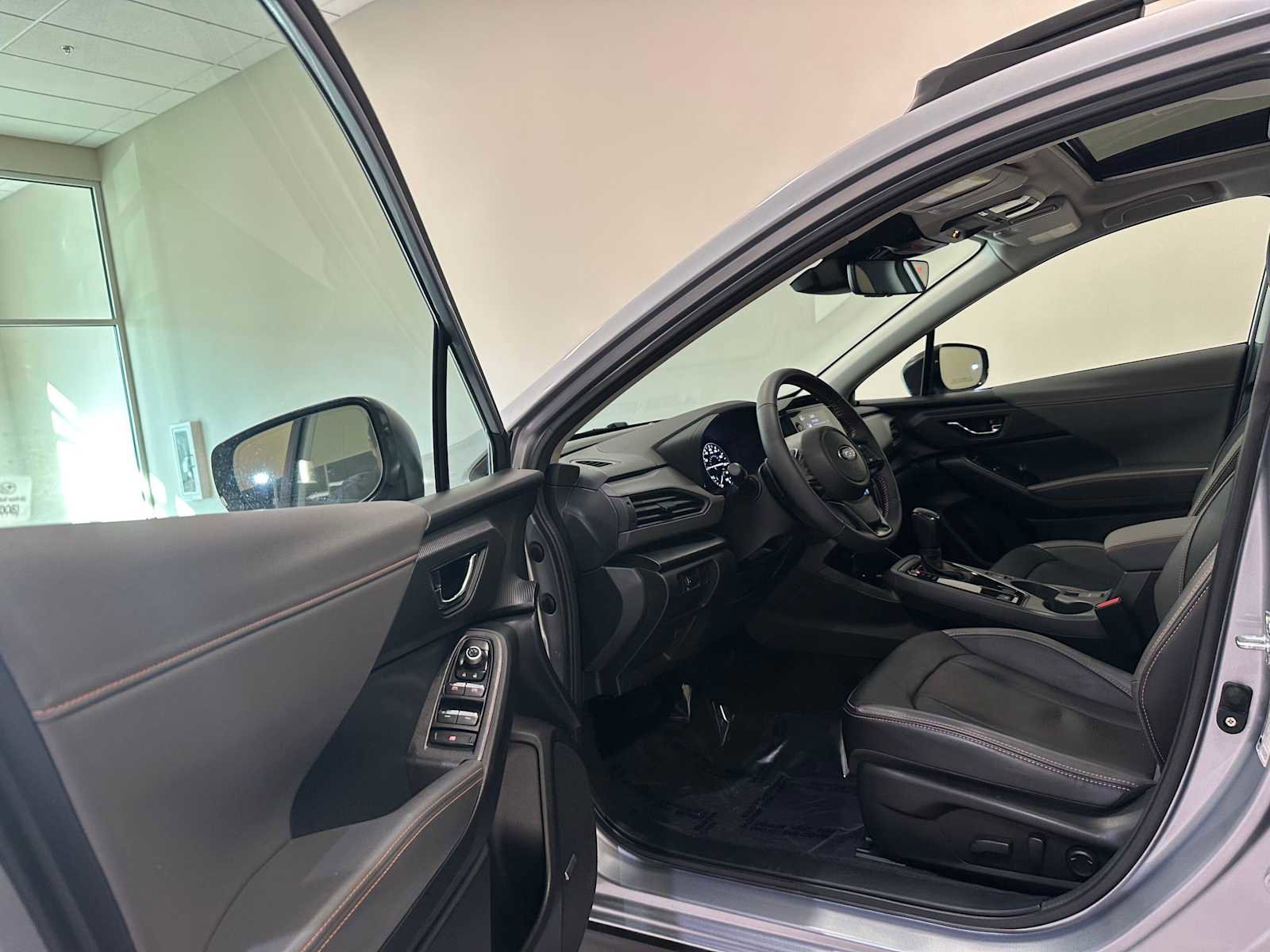 Used 2024 Subaru Crosstrek 2.5i Limited w/ Crosstrek Mirror Package image 22