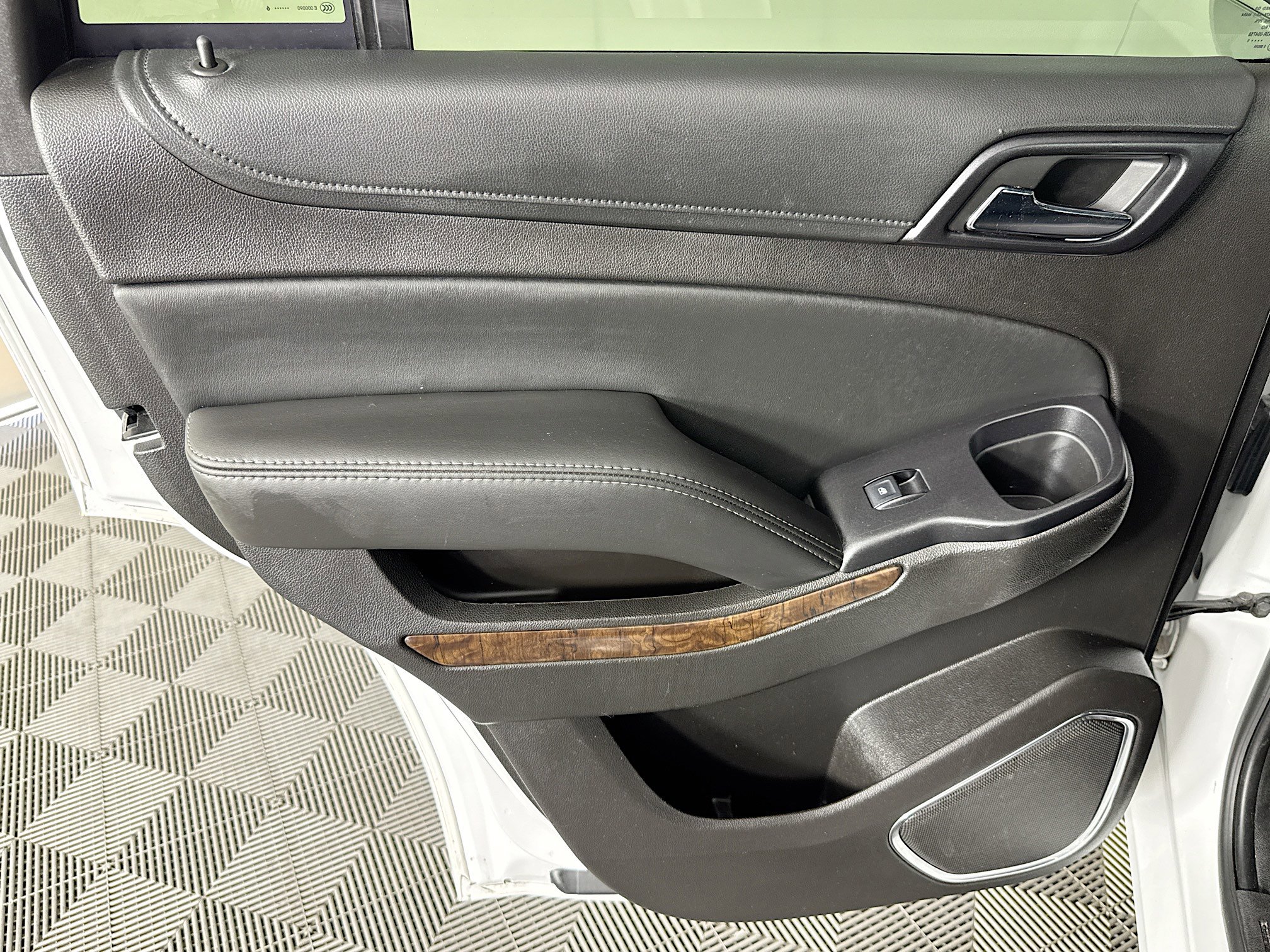 Used 2016 Chevrolet Tahoe 2WD image 22