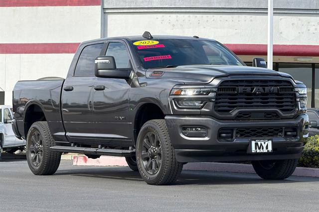 Used 2025 RAM 2500 Big Horn AWD/4WD image 2