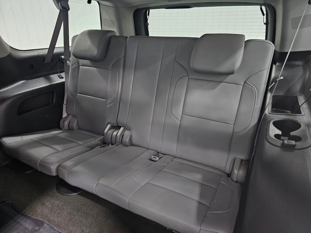 Used 2015 Chevrolet Suburban LT AWD/4WD image 13