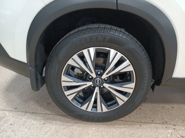 Certified 2023 Nissan Rogue SV w/ SV Premium B Package image 38