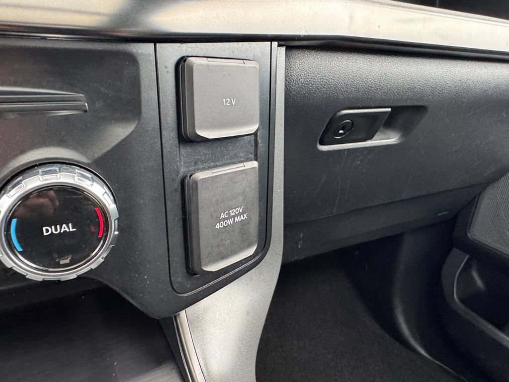 Used 2024 Ford F150 Lariat w/ Equipment Group 502A High AWD/4WD image 15