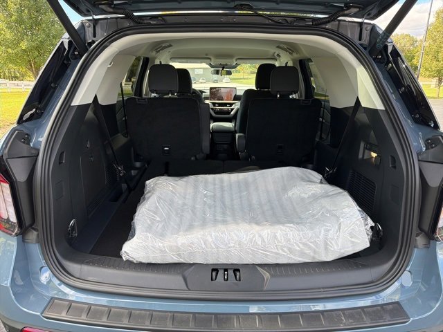 New 2026 Ford Explorer Active image 5