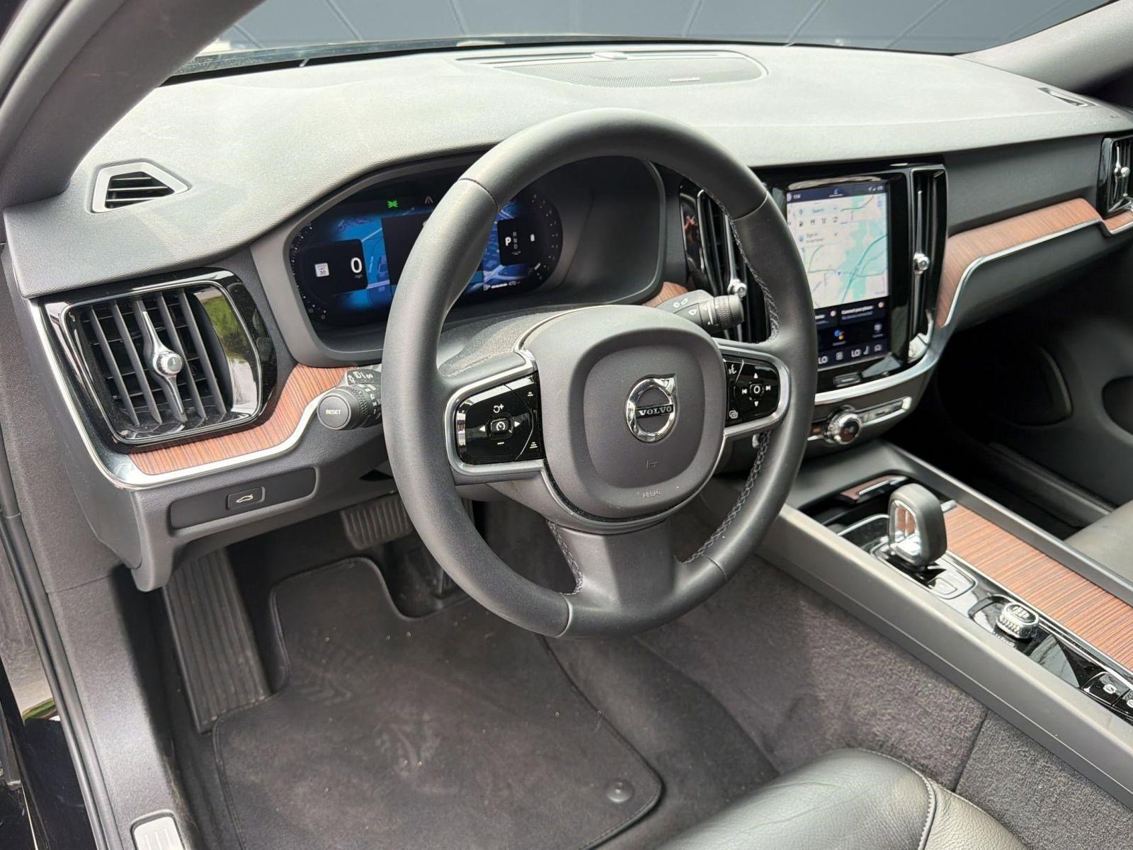 Certified 2023 Volvo S60 B5 Plus image 4