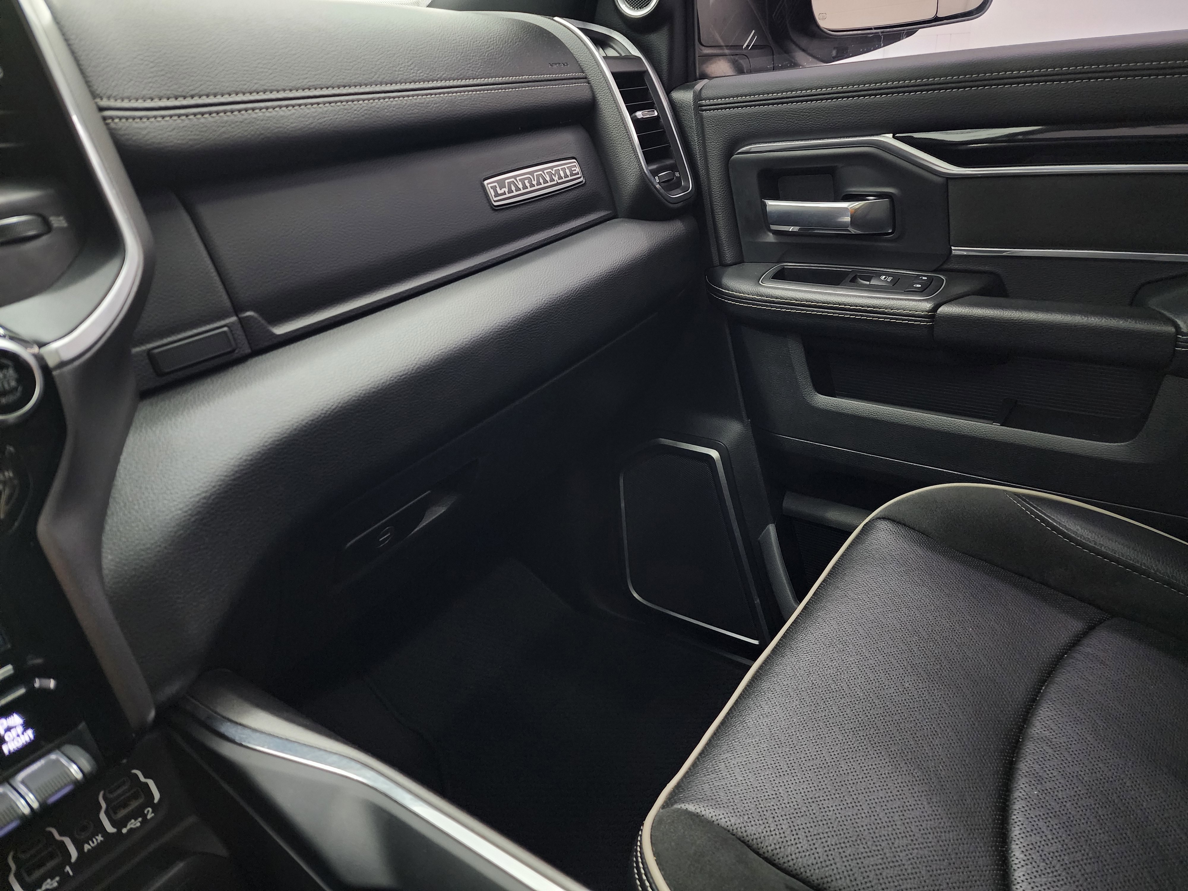 Used 2020 RAM 2500 Laramie image 15