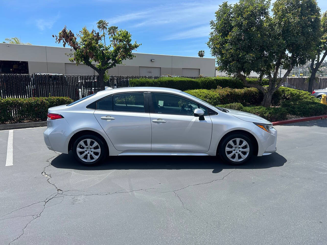 Used 2026 Toyota Corolla LE FWD image 6
