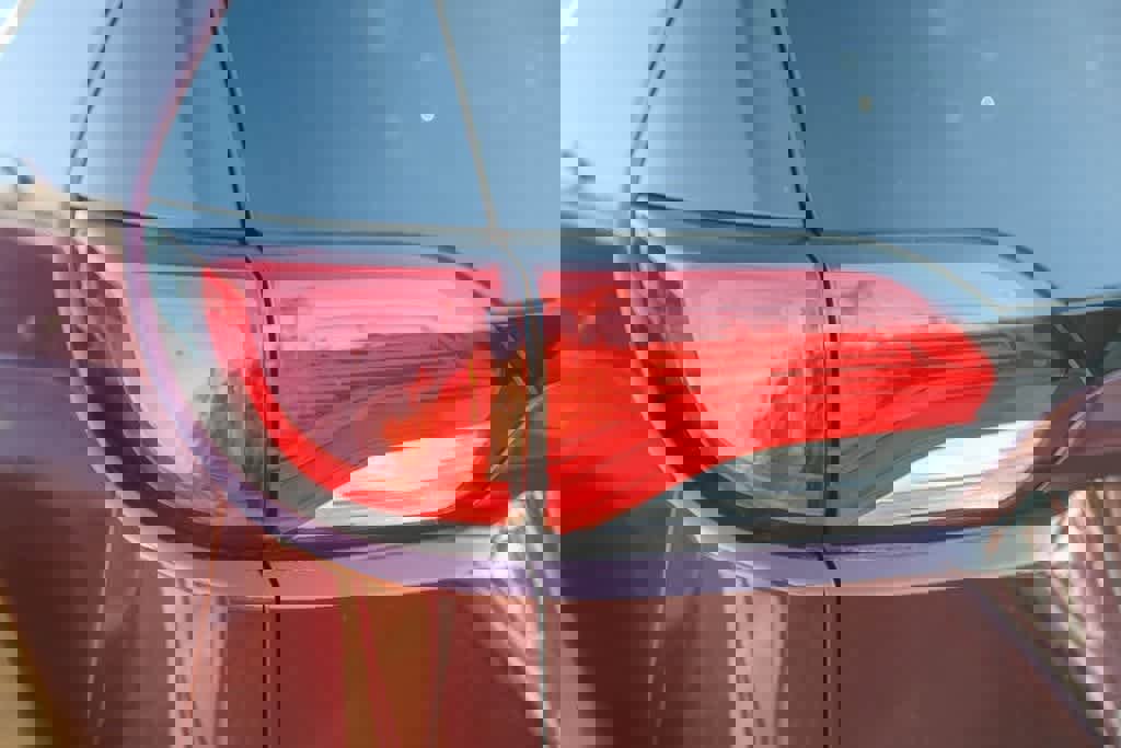 Used 2019 Chrysler Pacifica Touring-L Plus w/ Tire & Wheel Group image 10