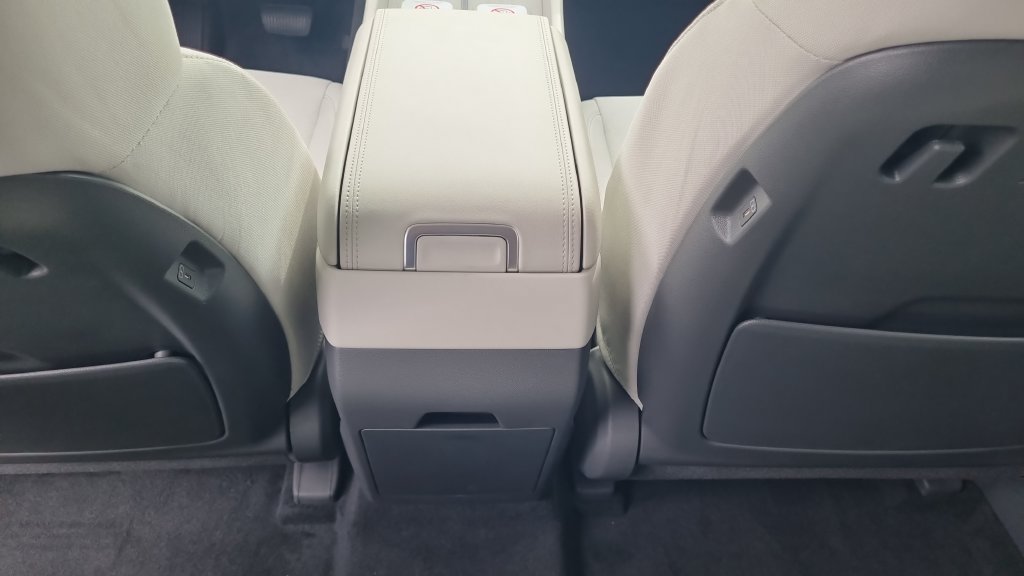 New 2026 Hyundai Santa Fe SE FWD image 14