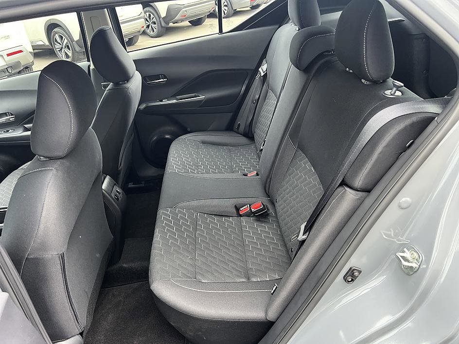 Certified 2024 Nissan Kicks SV FWD image 14