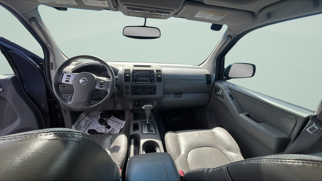 Used 2005 Nissan Frontier LE w/ (X01) Leather Pkg AWD/4WD image 23