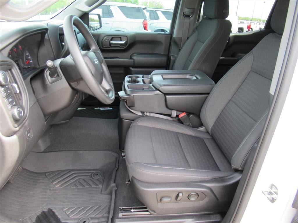 Used 2022 Chevrolet Silverado 1500 Custom Trail Boss AWD/4WD image 17