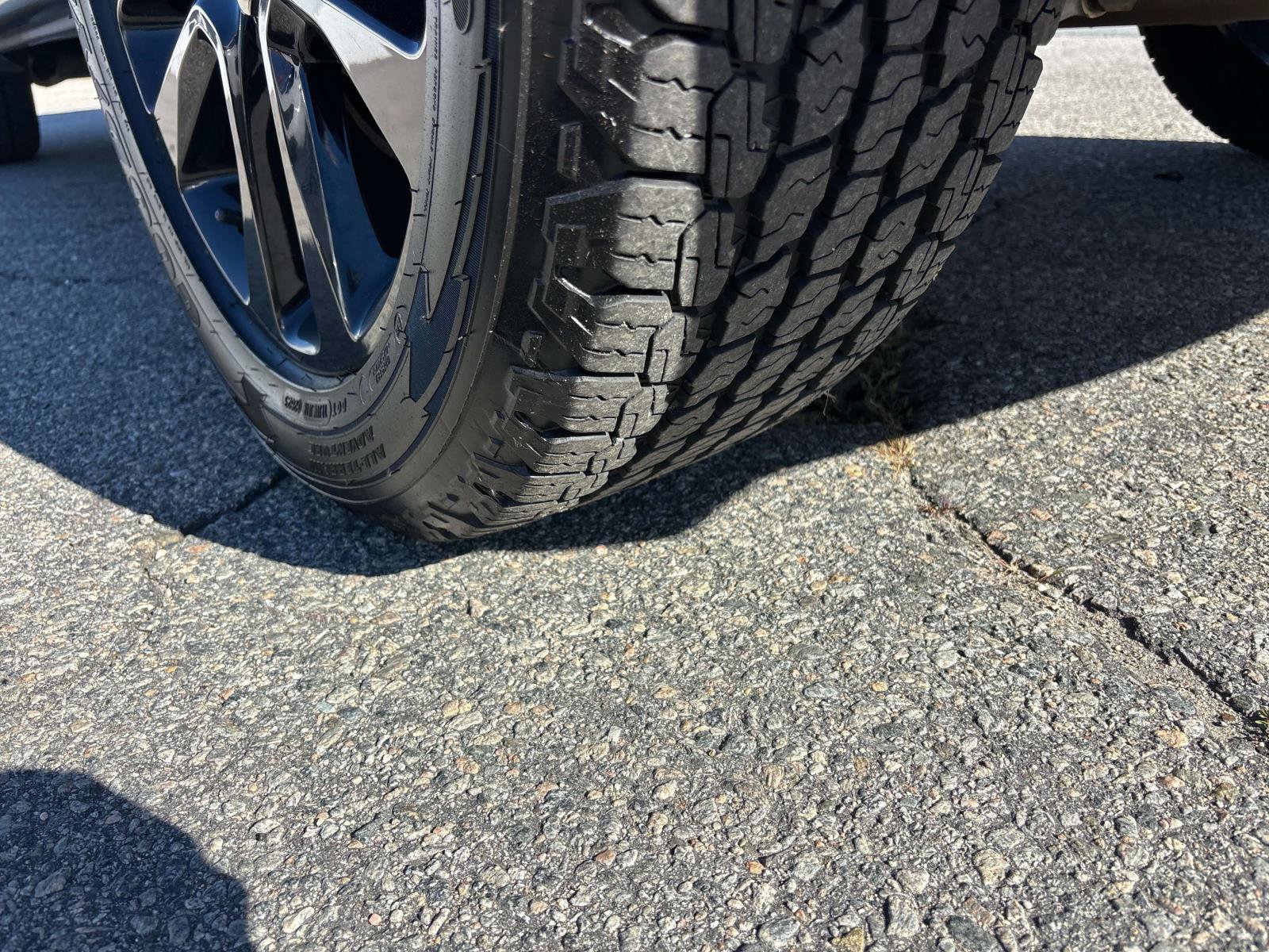 Certified 2019 Jeep Grand Cherokee Altitude AWD/4WD image 8