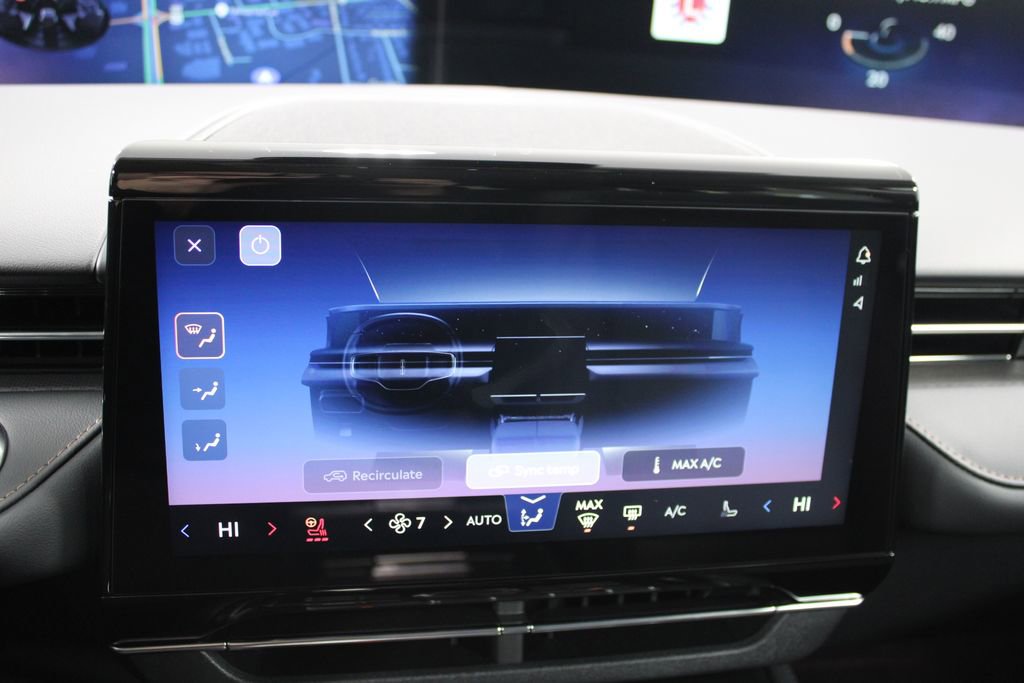 New 2026 Lincoln Nautilus Premier image 49