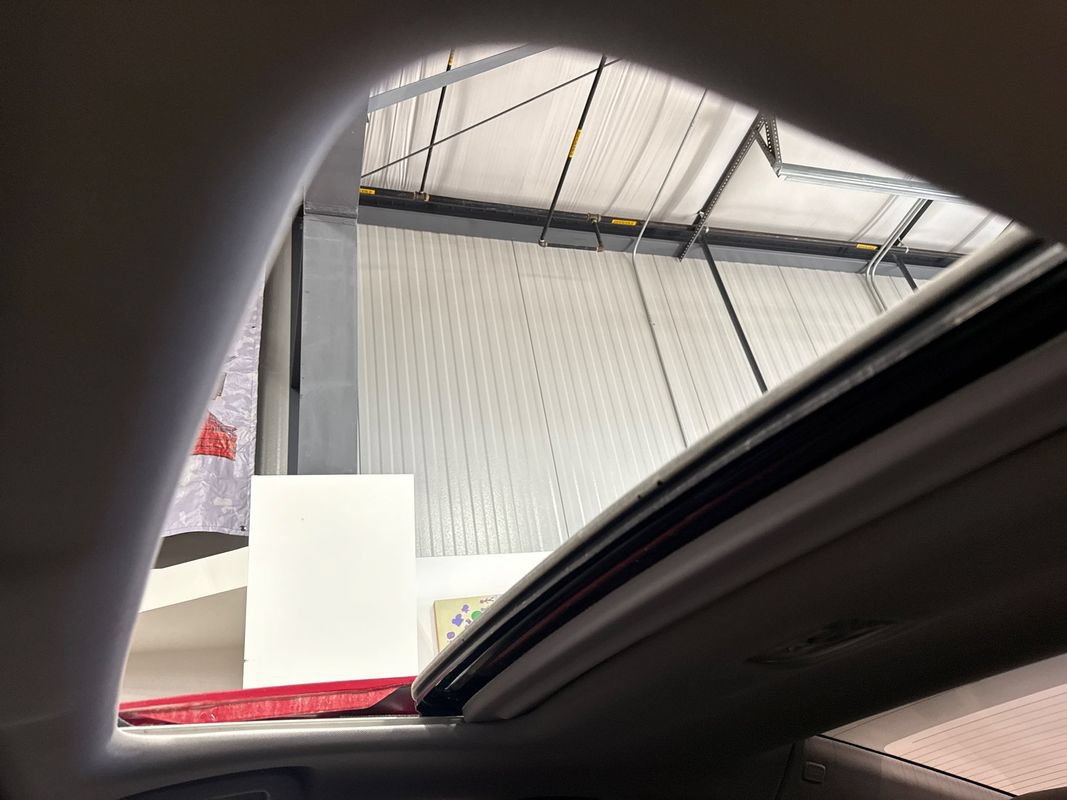 Used 2015 Honda Accord EX-L image 98