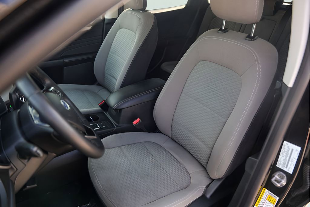 Used 2022 Ford Escape SE w/ Convenience Package image 10
