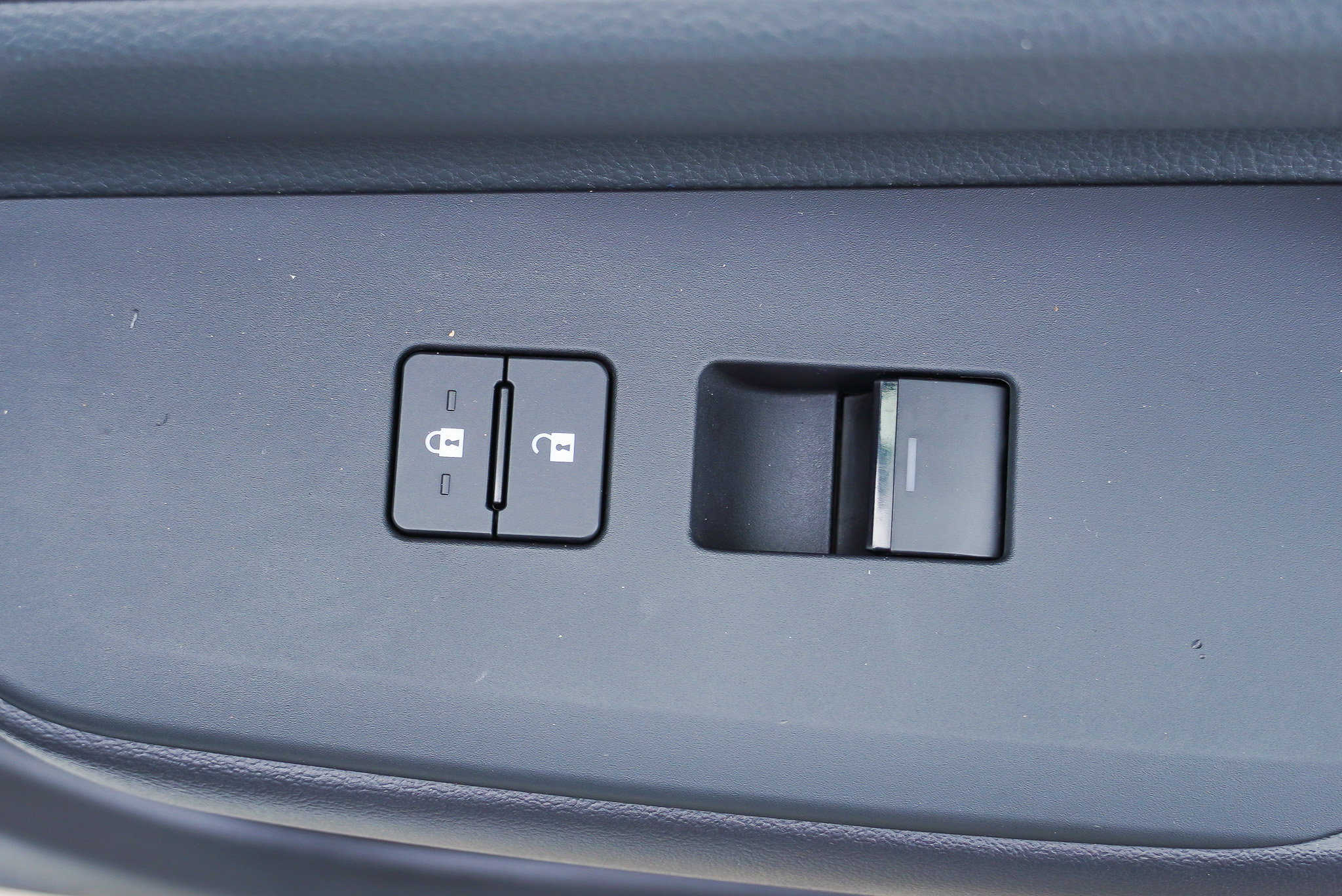 Certified 2024 Toyota Prius LE AWD/4WD image 26