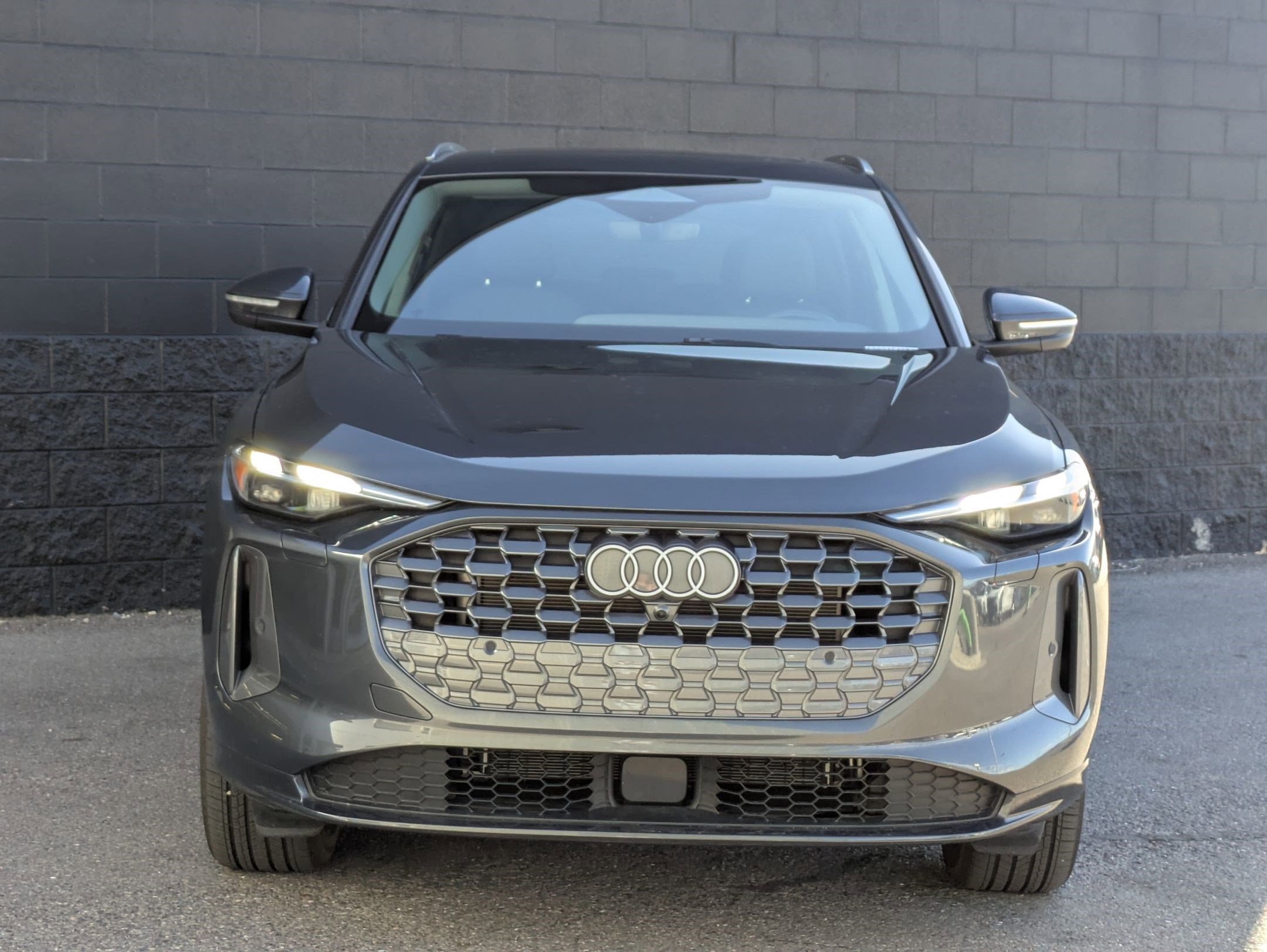 Certified 2025 Audi Q5 Premium w/ Convenience Package image 2