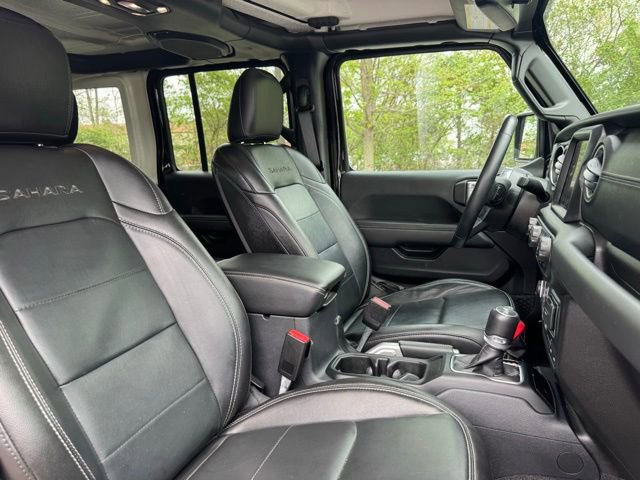 Used 2021 Jeep Wrangler Unlimited Sahara w/ Dual Top Group image 15
