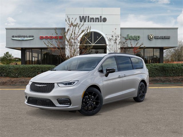 New 2026 Chrysler Pacifica Limited w/ S Appearance Package image 1