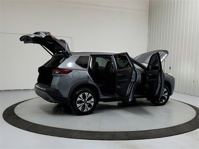 Used 2023 Nissan Rogue SV w/ SV Premium B Package image 15