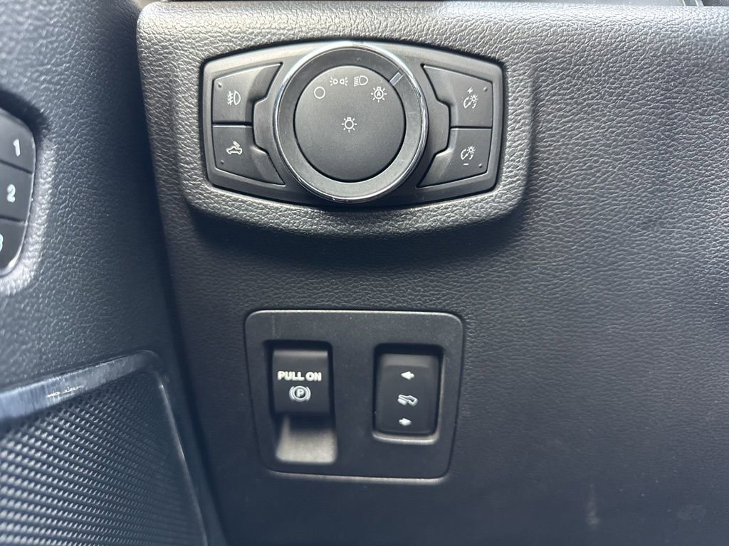 Used 2020 Ford F150 Lariat image 13